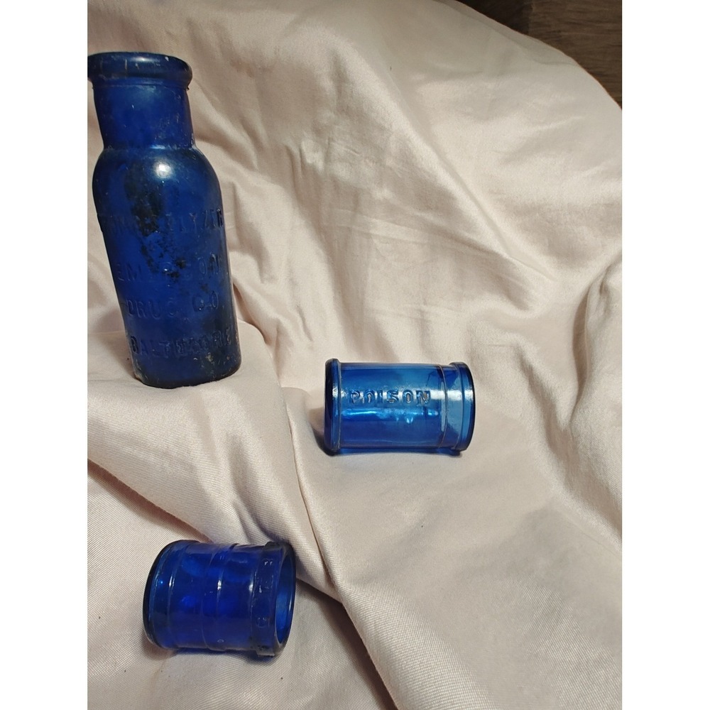 Bromo-Seltzer Wyeth Poison Bottle Set Cobalt Blue Glass Antique Fair Embossed